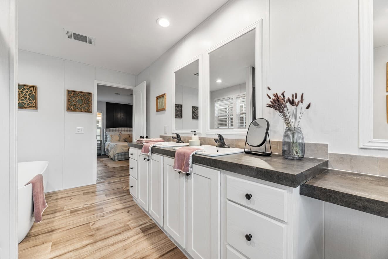 32644d bathroom home features