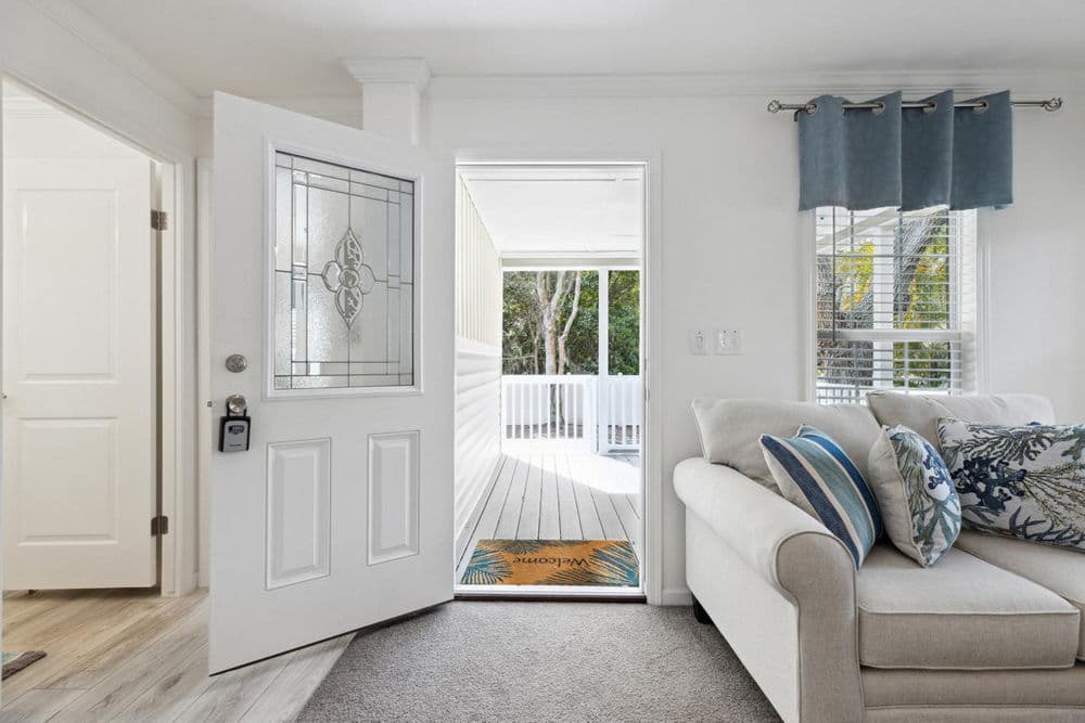 Amica interior home features