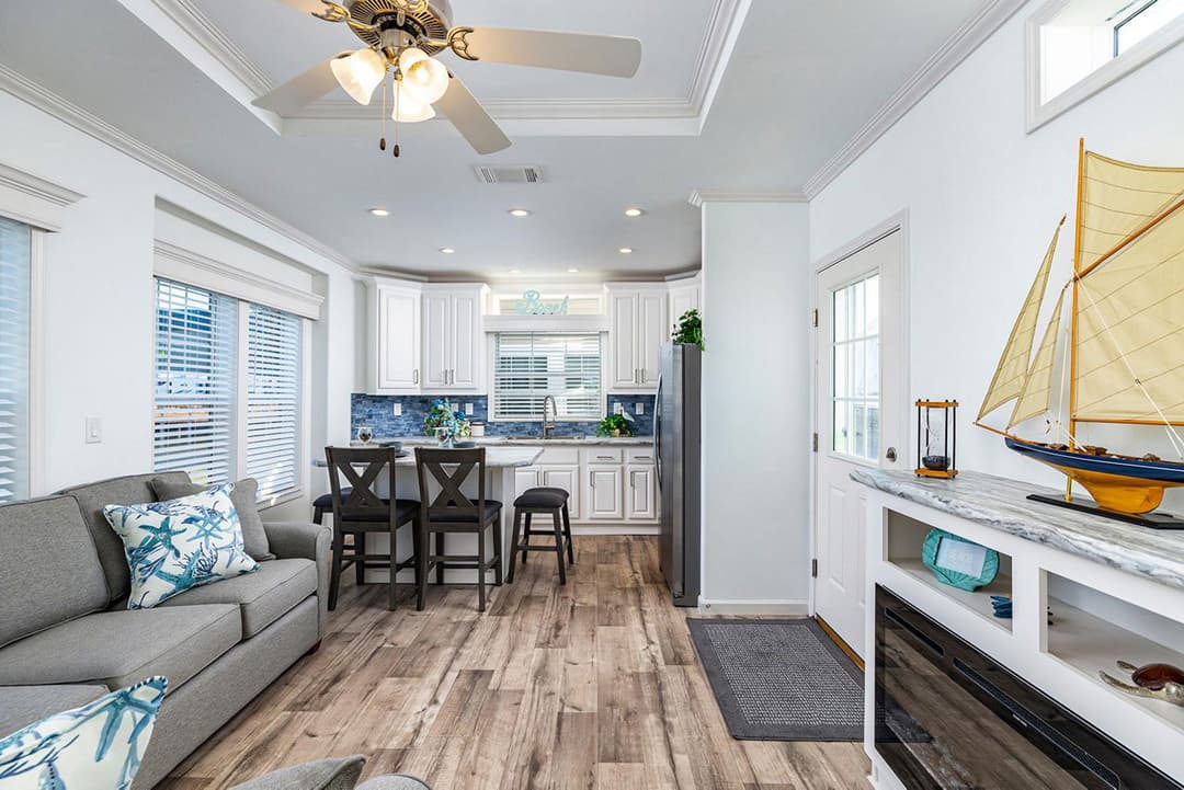 Palm bay 2641b interior home features