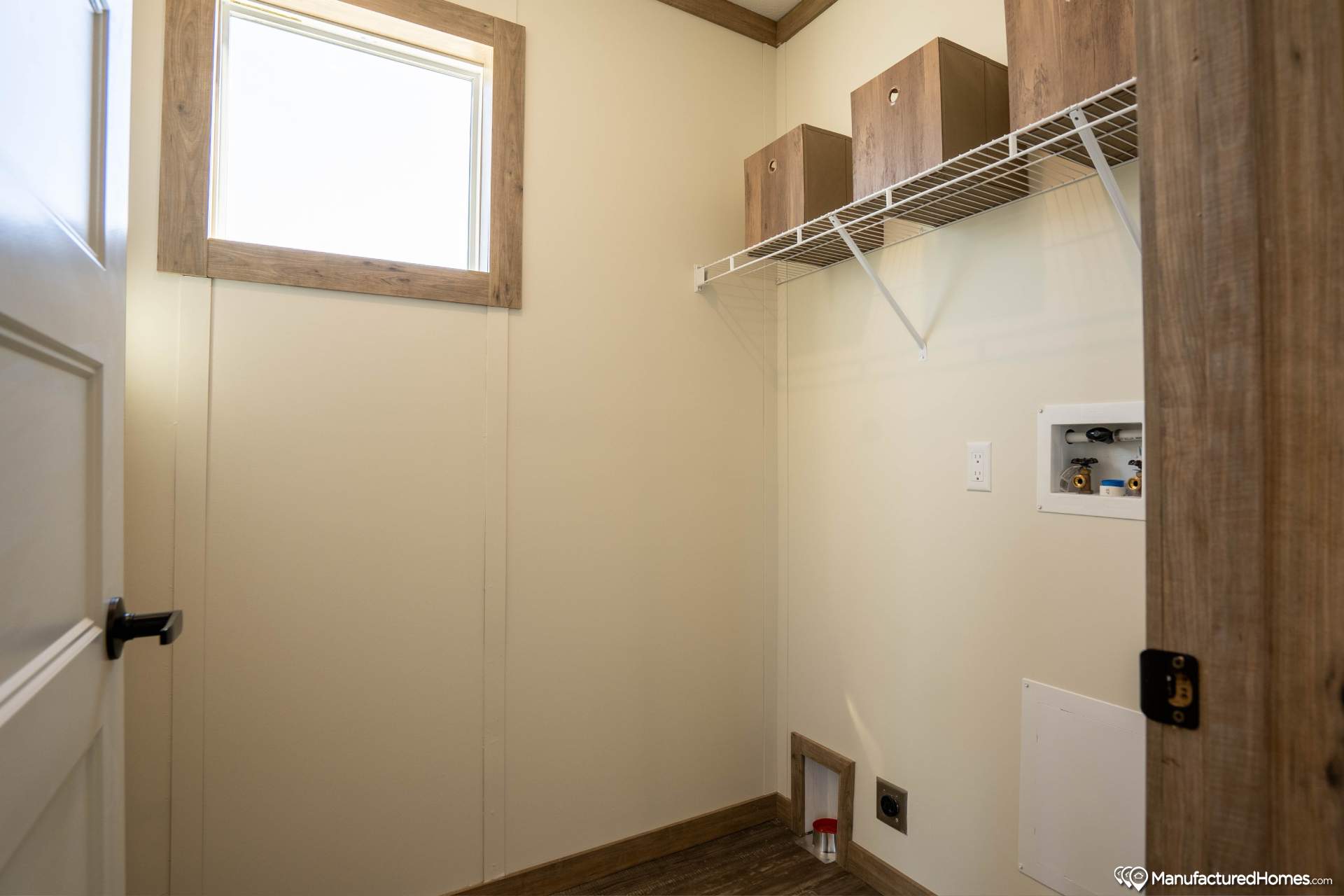 The caney creek bathroom home features