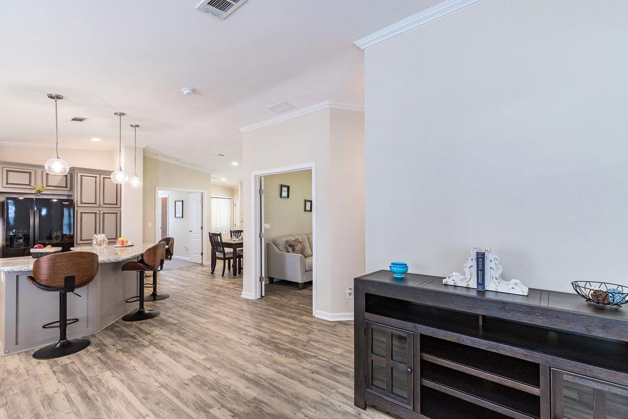 Silver springs 5006 interior home features