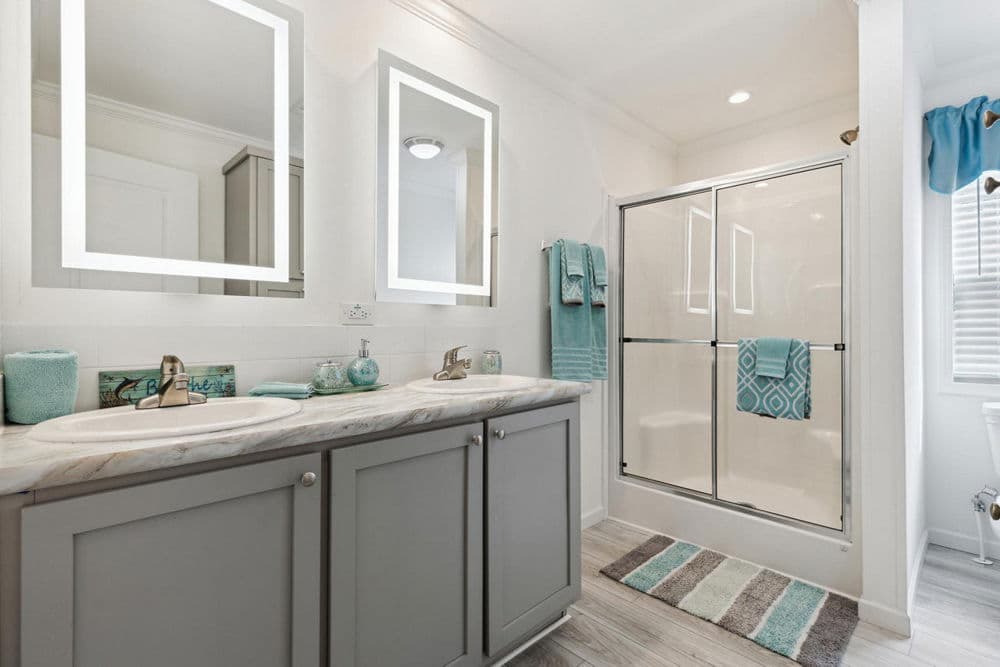 Amica bathroom home features