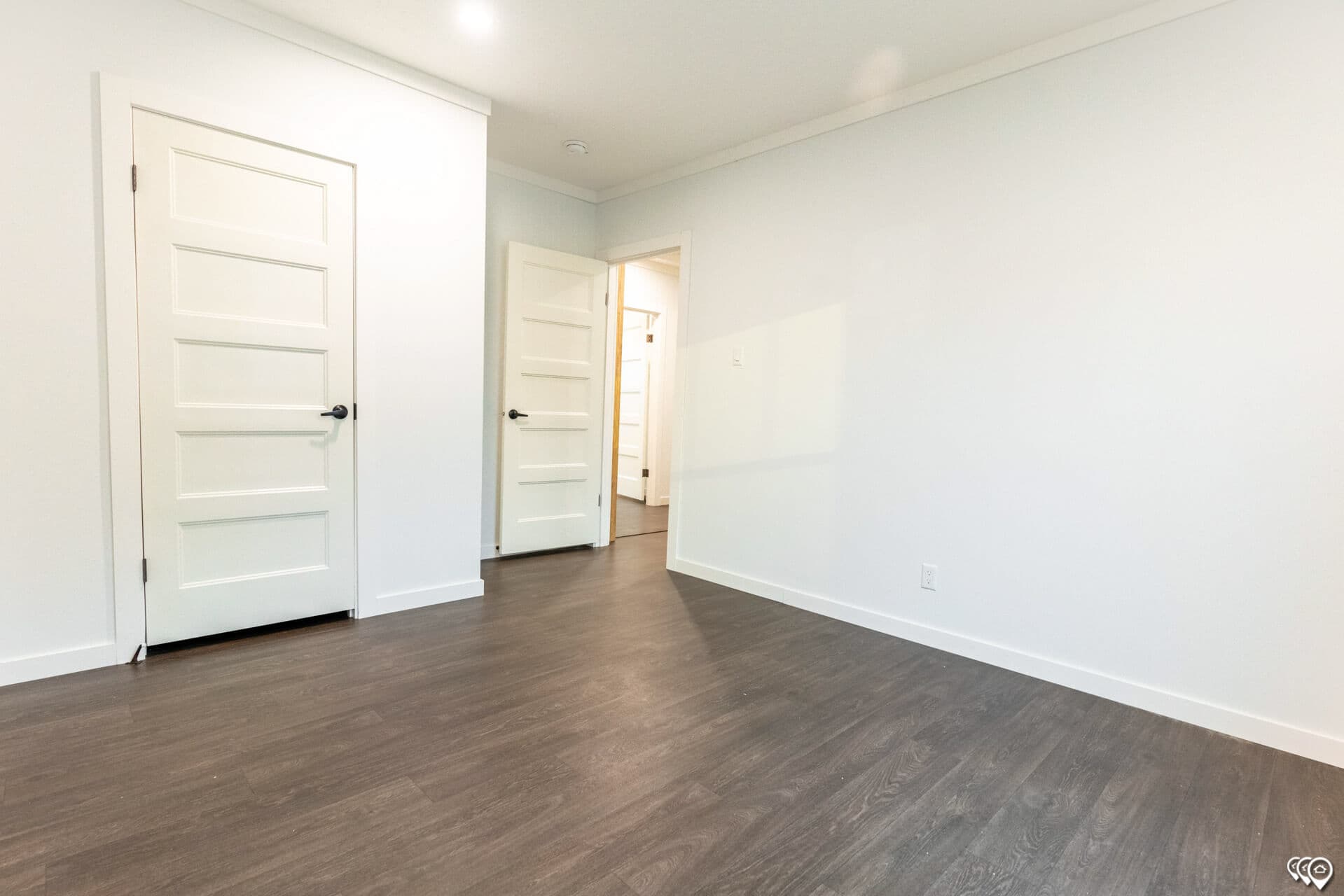 The twin creek  home features