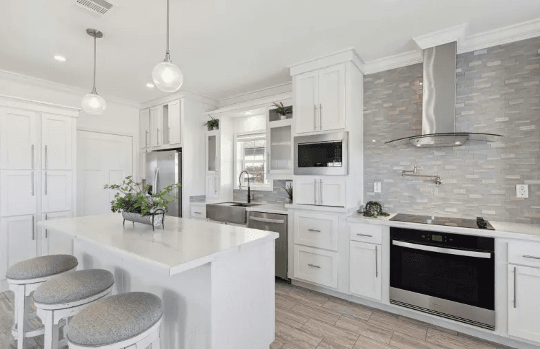 Mullett kitchen home features