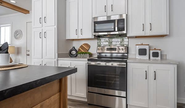 The cahaba kitchen home features