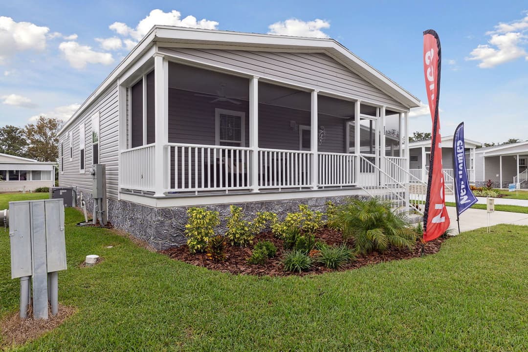 Silver springs 5029 exterior home features