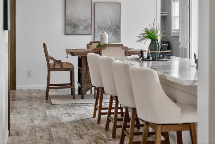 Rory interior home features