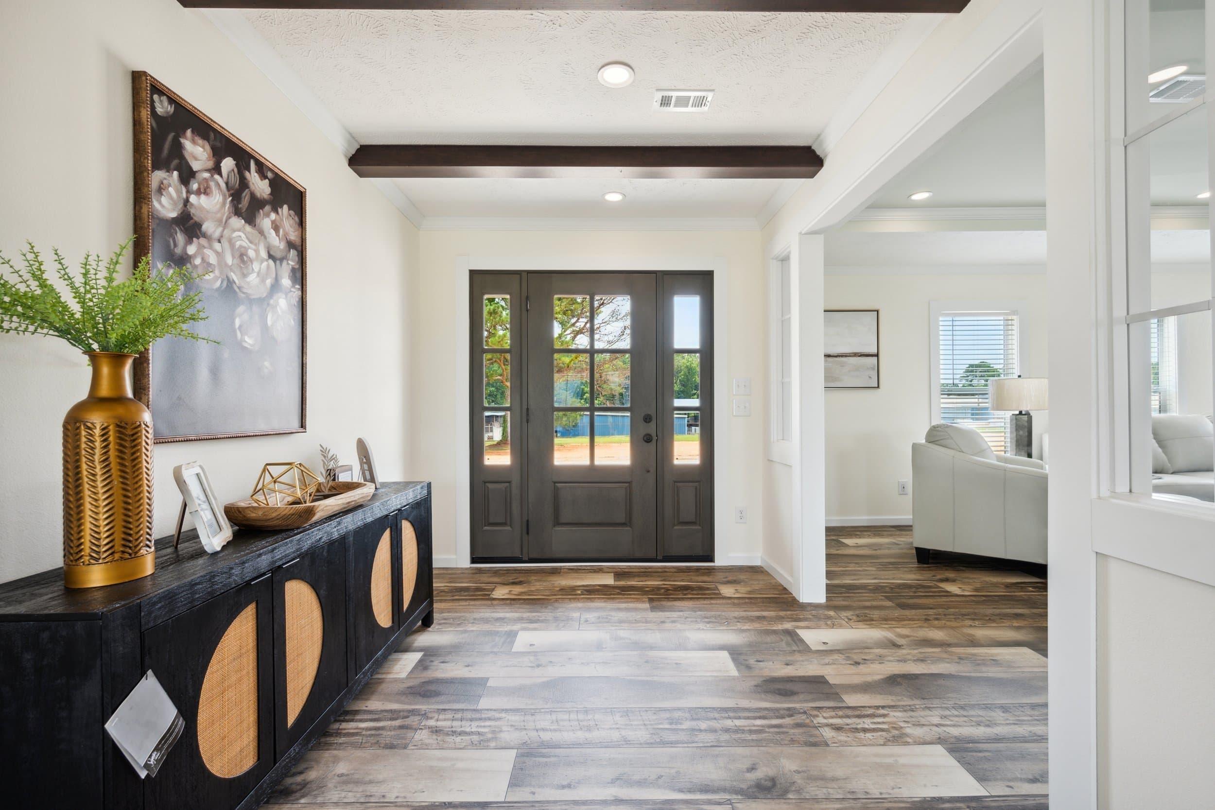 Nexus interior home features