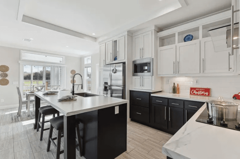 Mccordsville kitchen home features