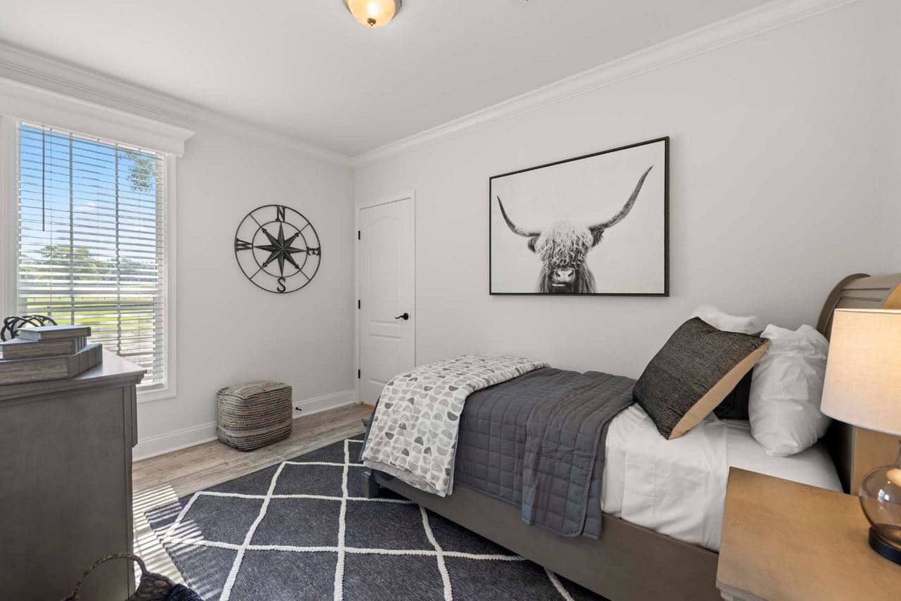 Silver springs 5046 bedroom home features