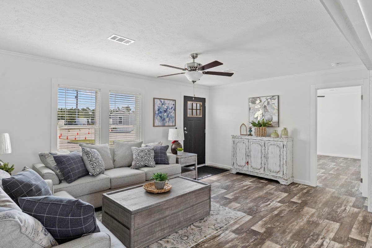 Mchann interior home features