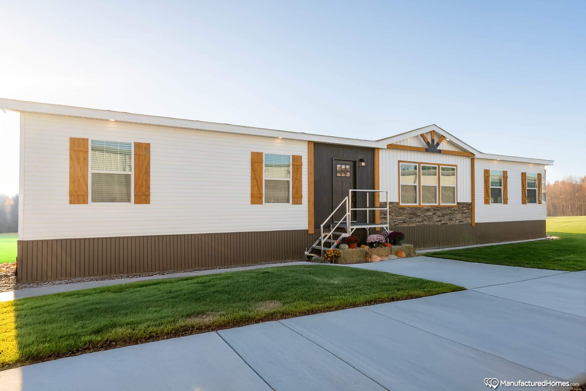 The patton creek exterior home features