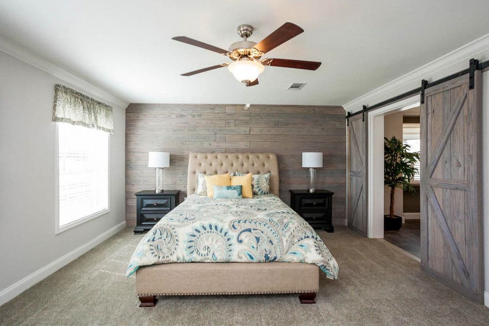 Galion bedroom home features