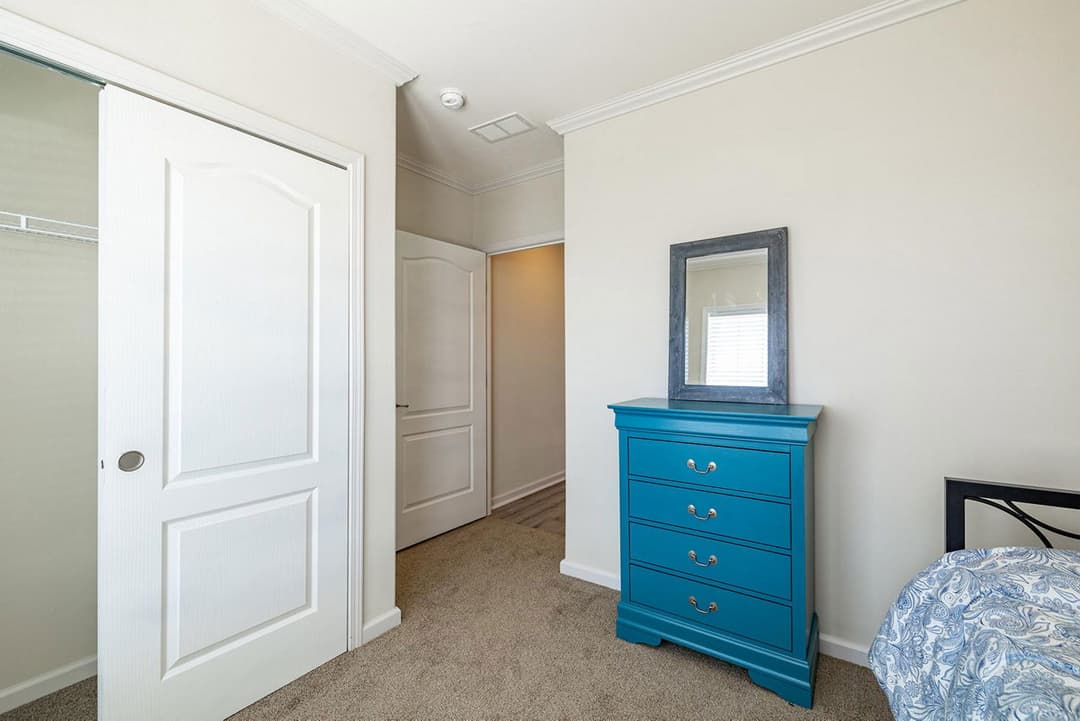 Silver springs 5006n bedroom home features