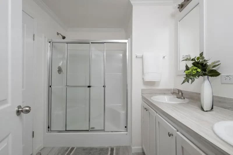 Rutherford bathroom home features