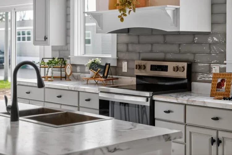 Rory kitchen home features