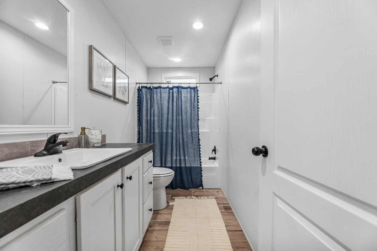 32644d bathroom home features