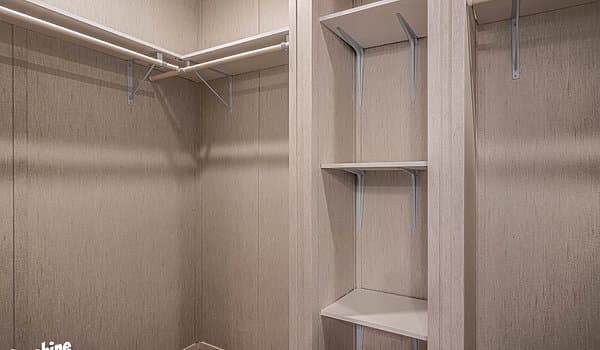 Arc1680-8000 interior home features