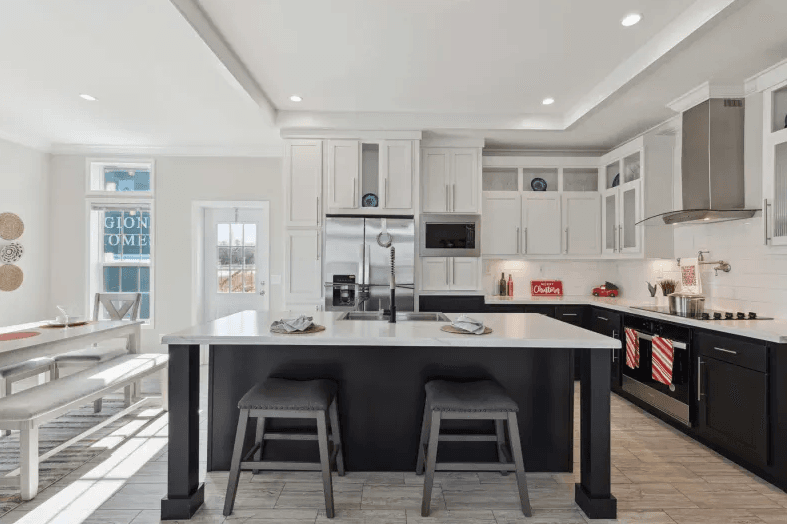 Mccordsville kitchen home features