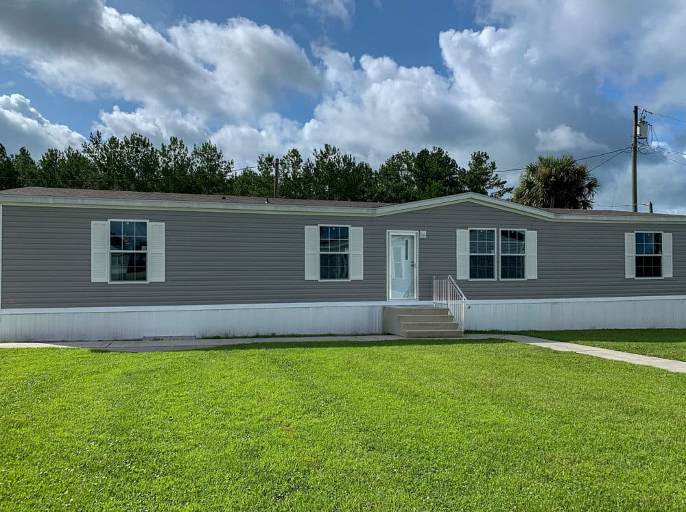 Woolwine hero, exterior, and elevation home features