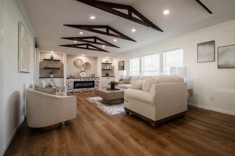 Wilson bend interior home features