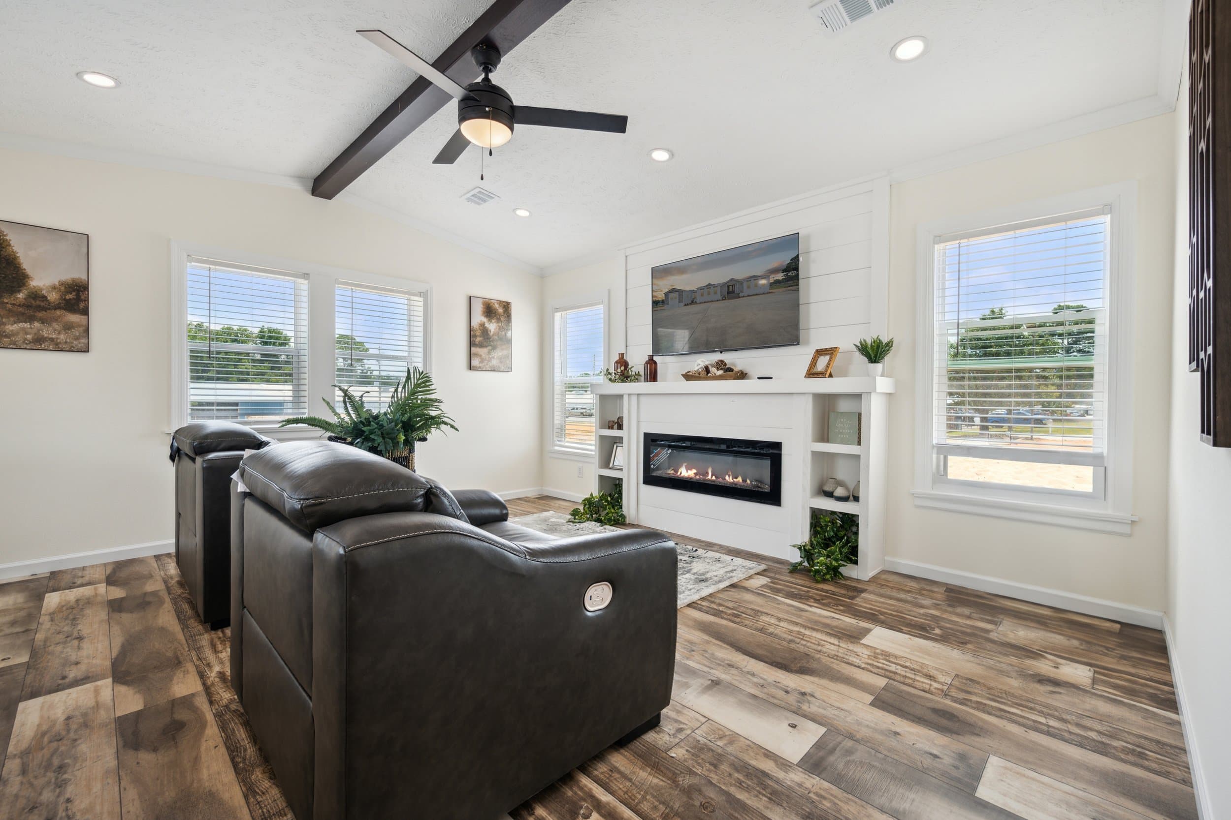 Nexus interior home features