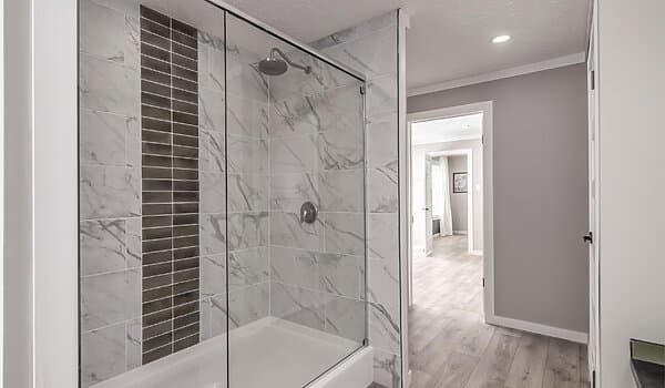 The blackwater  home features