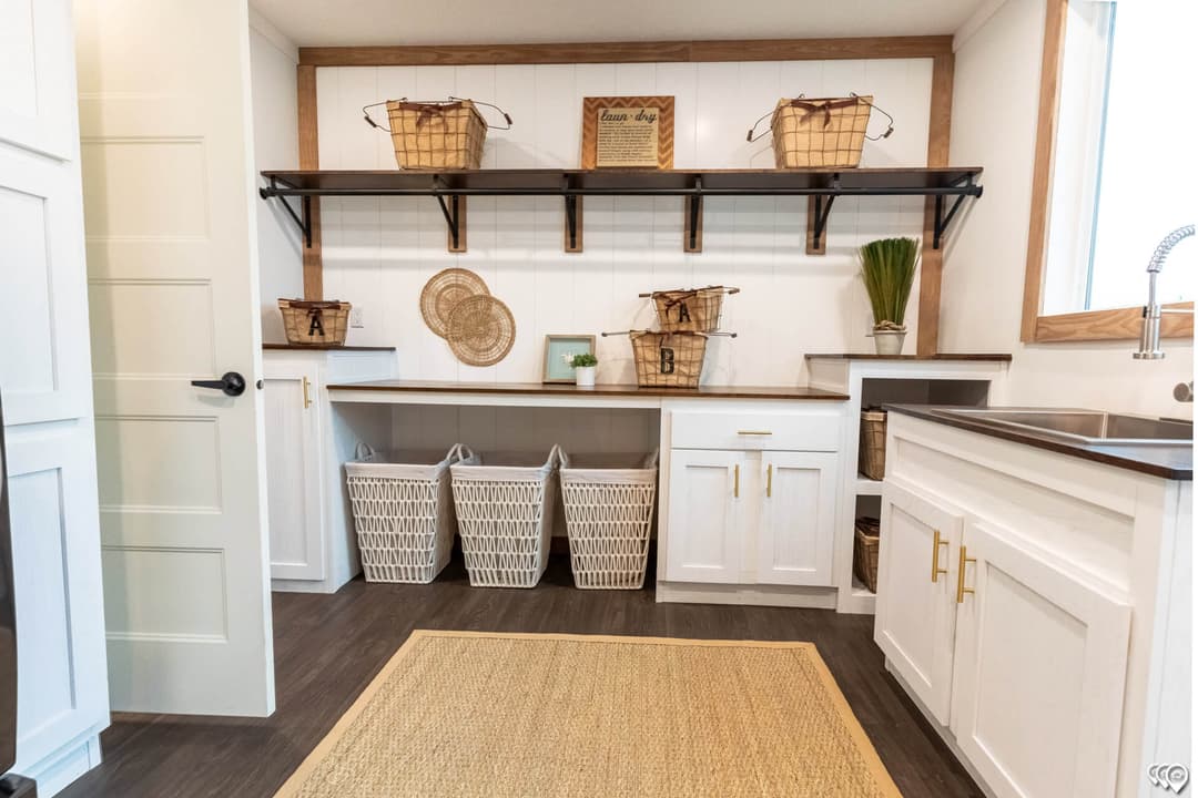 The twin creek interior home features