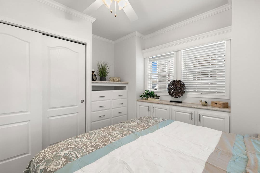 Palm bay 2622c bedroom home features