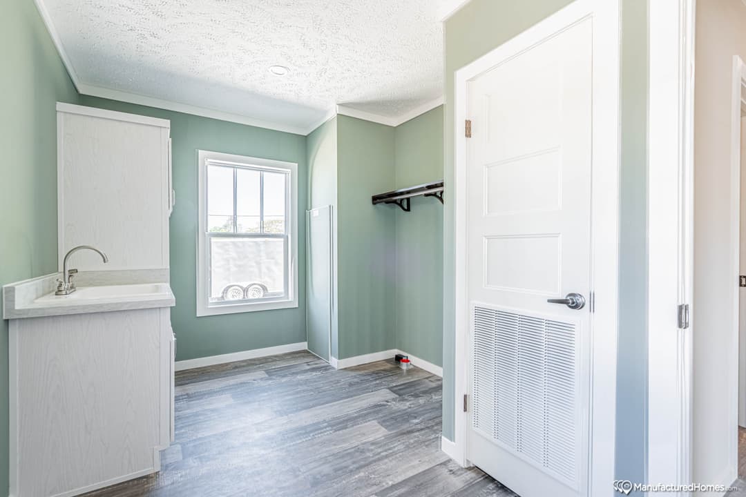 The white oak  bathroom home features