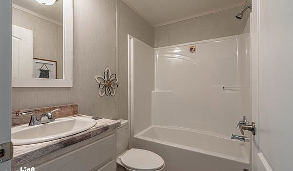 Arc1680-8000 bathroom home features