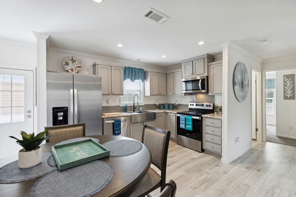 Amica interior home features