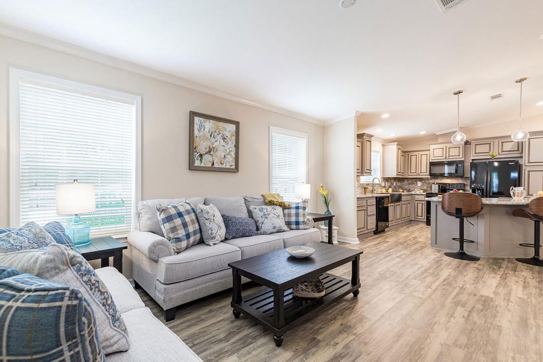 Silver springs 5006 interior home features