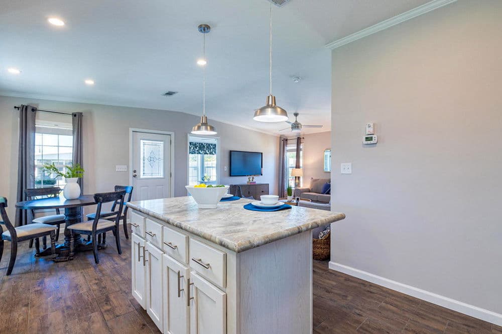 Yarbo kitchen home features