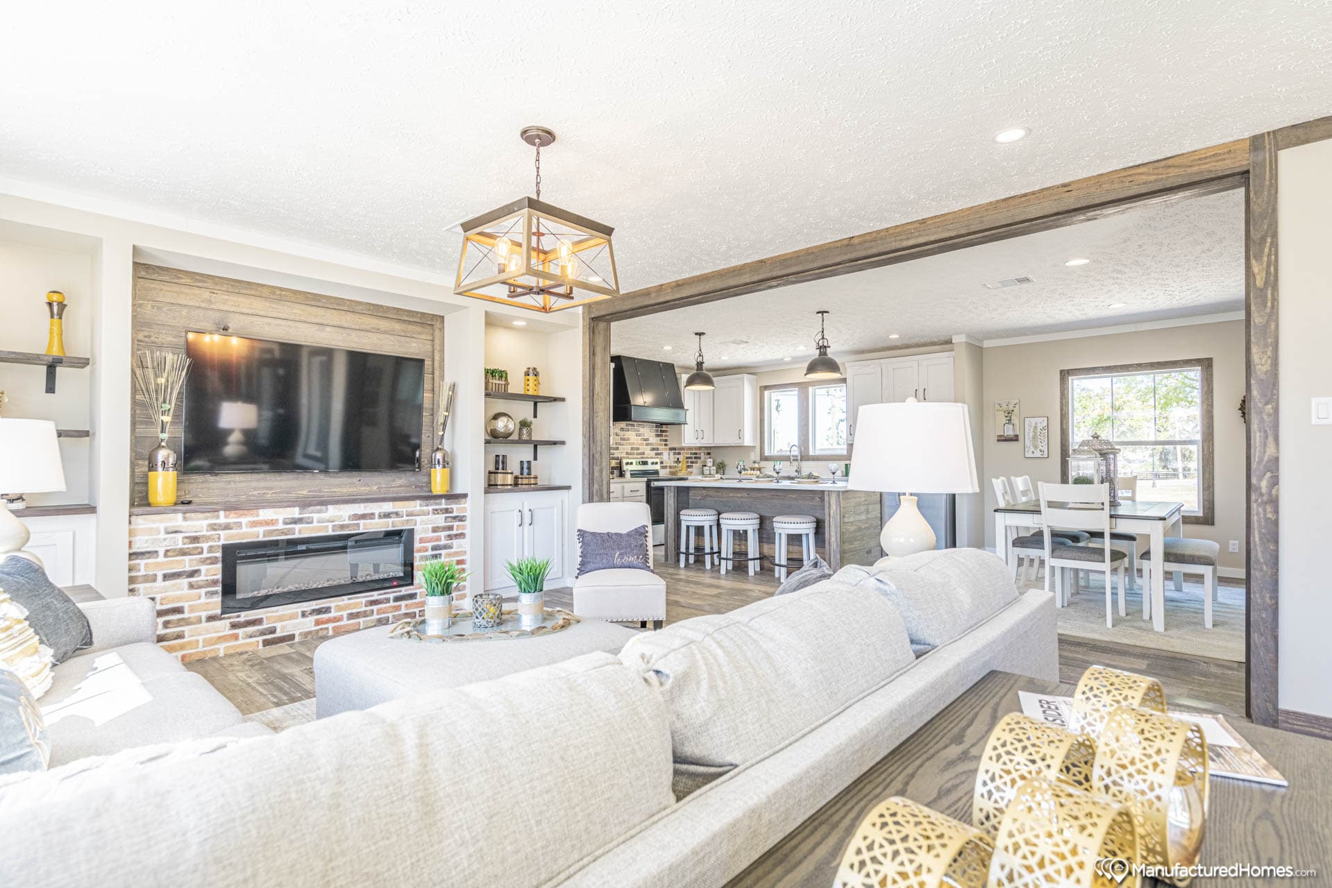 The white oak  hero and interior home features