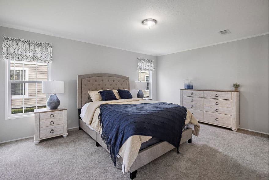 Apopka bedroom home features