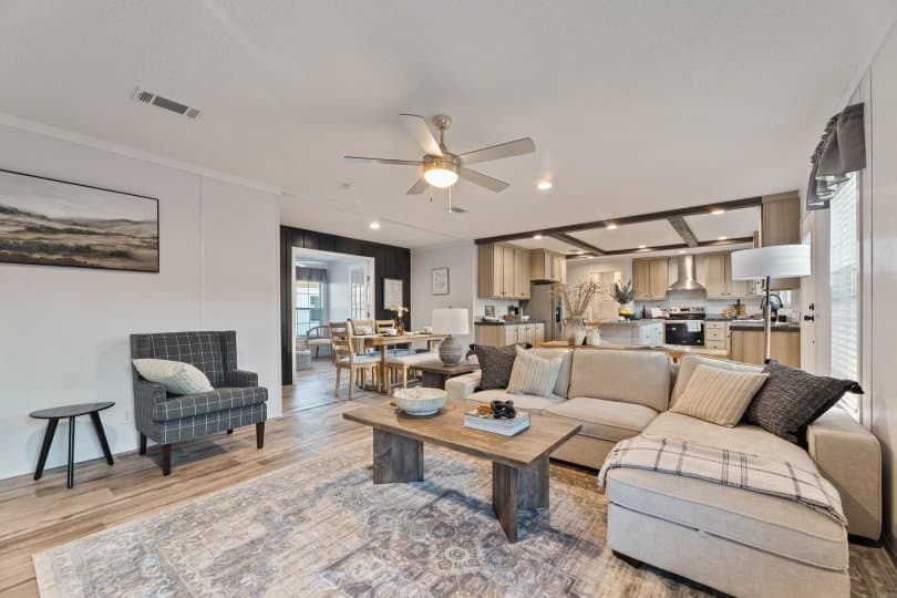 32644d interior home features
