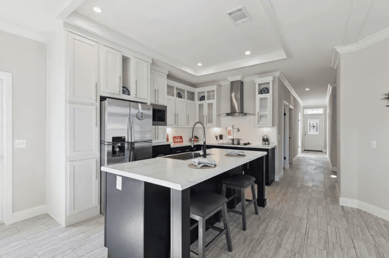 Mccordsville kitchen home features