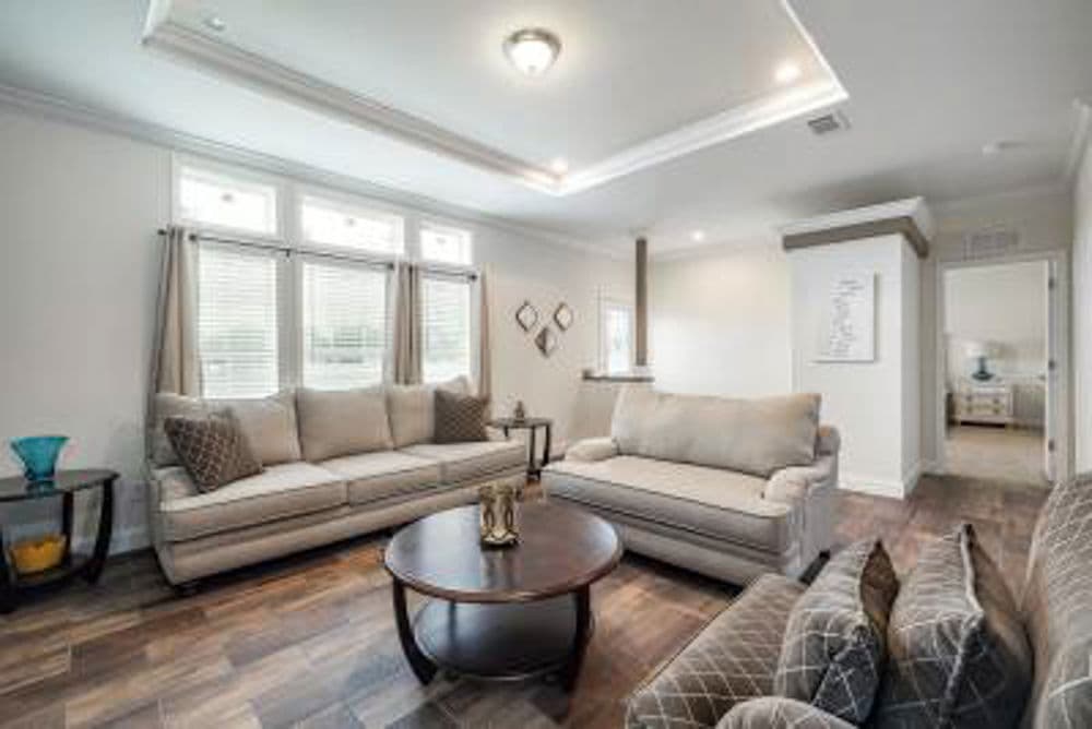 Ridgely interior home features