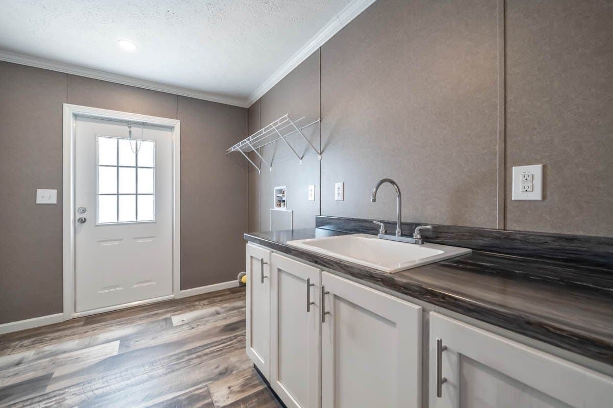 Ruby interior home features