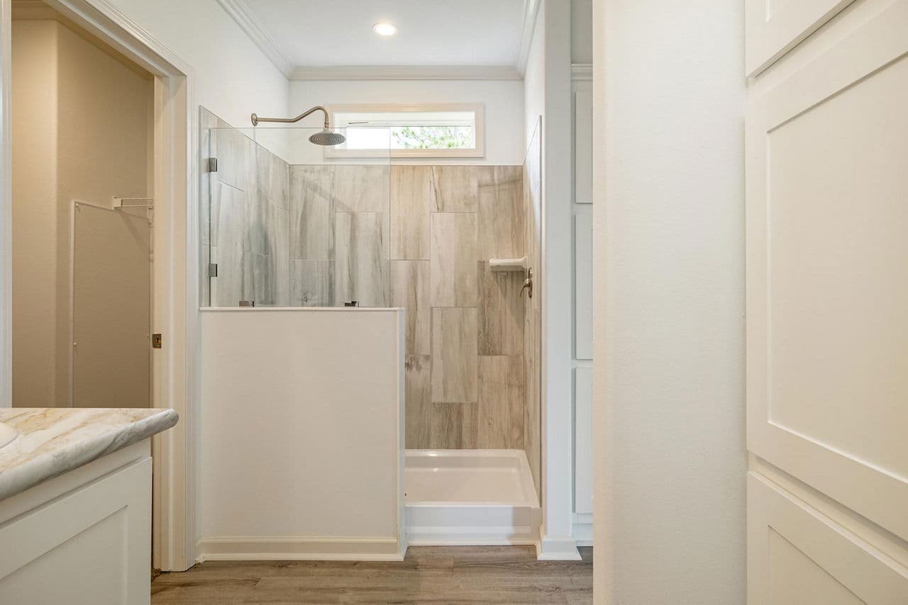 Silver springs 5360 bathroom home features