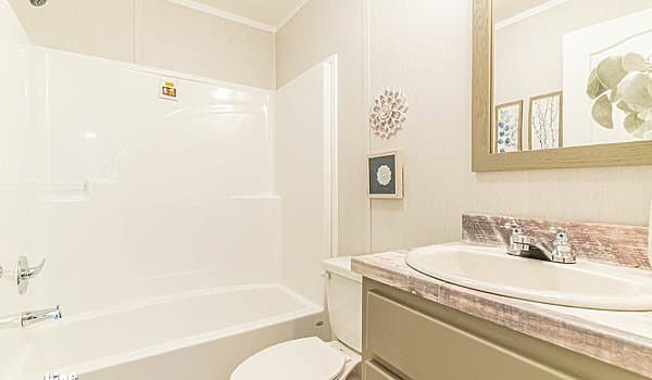 Arc1680-8004 bathroom home features