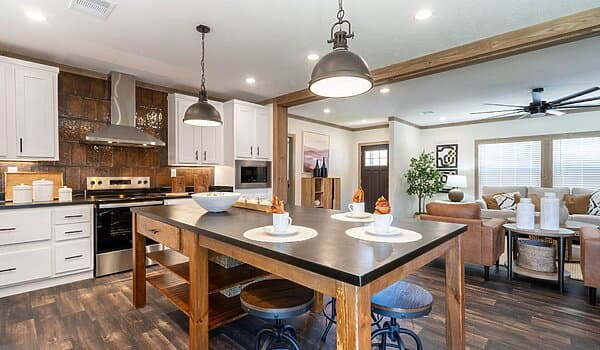 The roxy kitchen home features