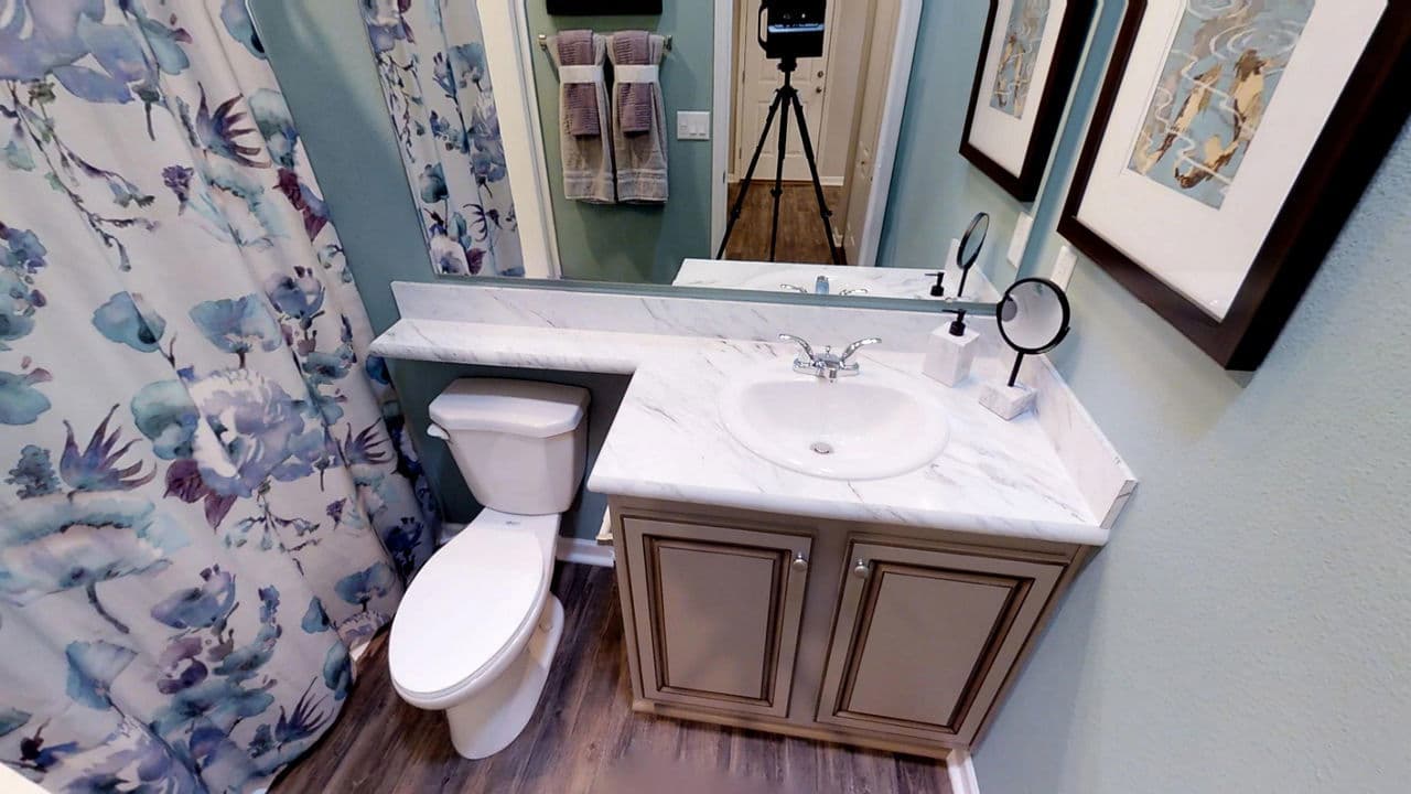 Silver springs 5354 bathroom home features
