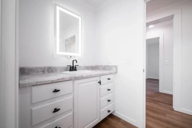 Wilson bend bathroom home features