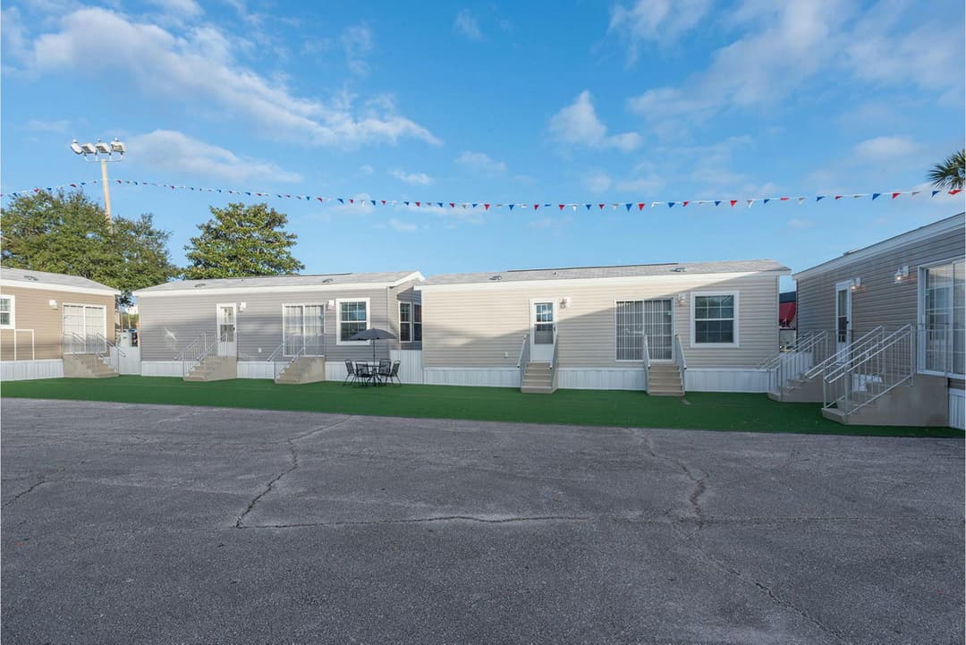 Palm bay 2621b elevation and exterior home features