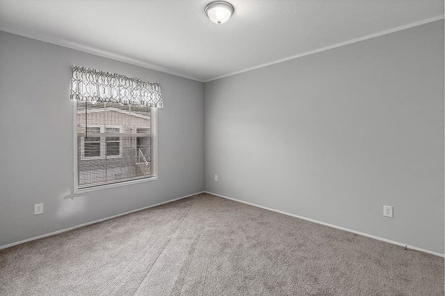 Apopka bedroom home features