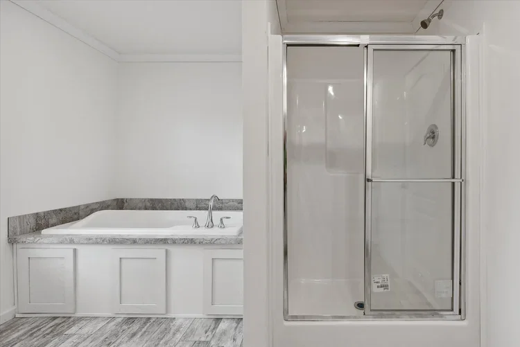 Levi bathroom home features