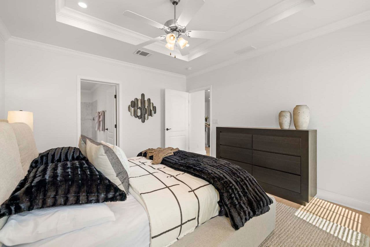 Silver springs 5355 bedroom home features