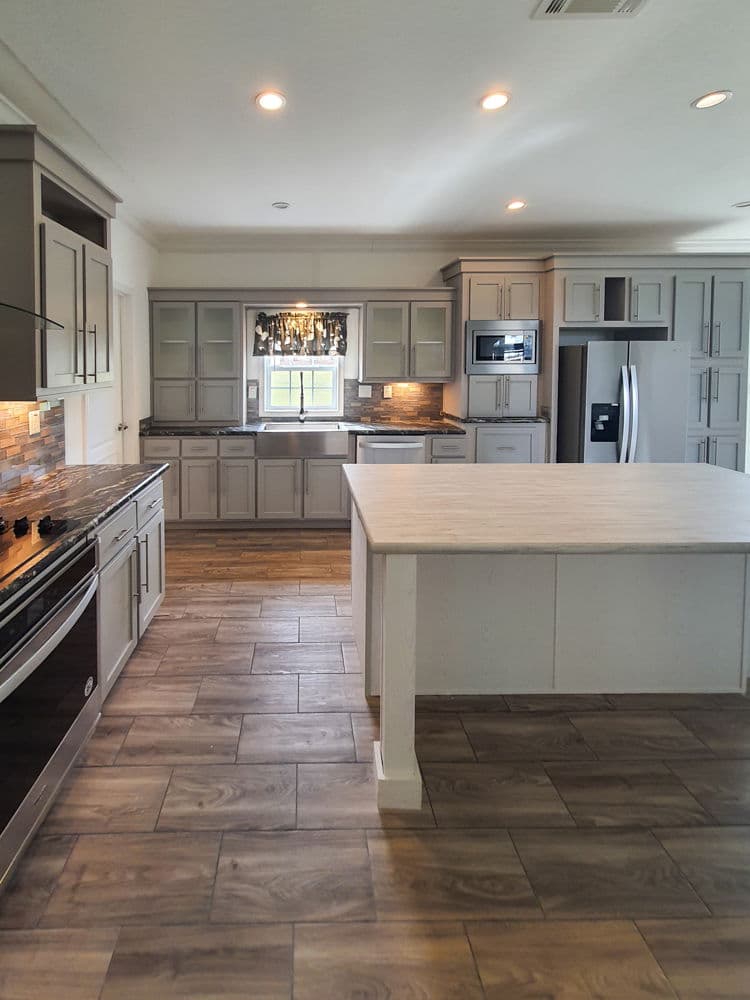 Glenview kitchen home features